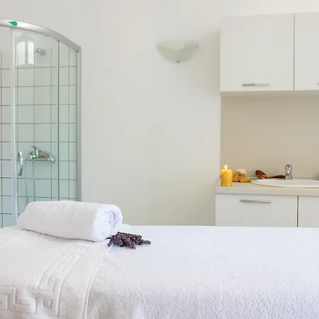 The Vineyards Boutique & 4* 아헬로이