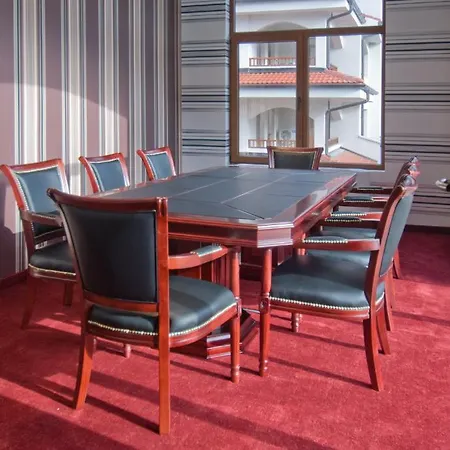 호텔 The Vineyards Boutique & 4*