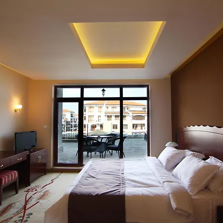 The Vineyards Boutique & Ξενοδοχείο 4*