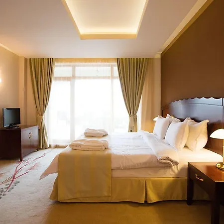 Hotel The Vineyards Boutique & 4*