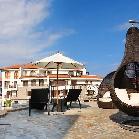 The Vineyards Boutique & 4*
