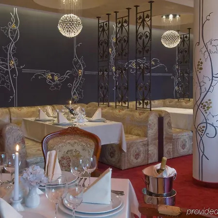 The Vineyards Boutique & Ахелой